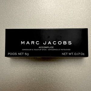 Marc Jacobs Beauty
Accomplice Concealer & Touch-Up Stick